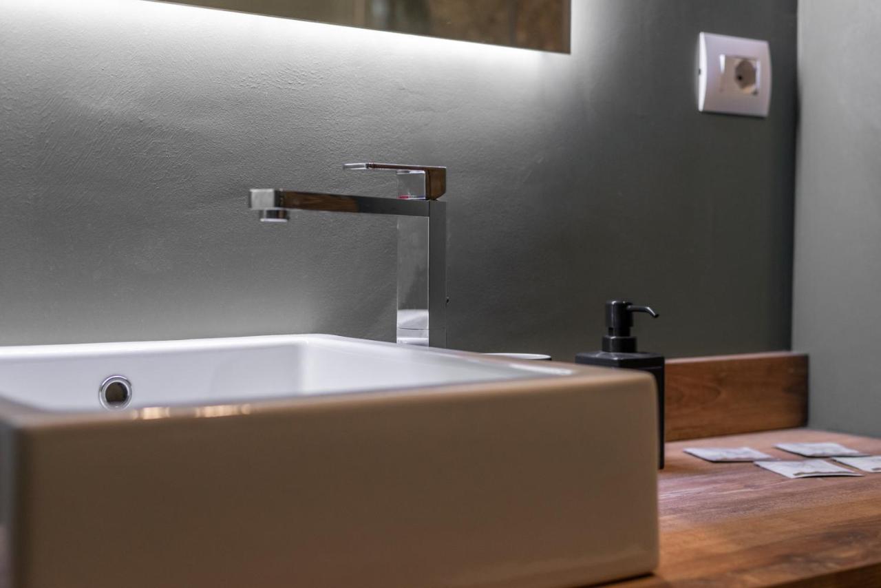 We Home - Bandello House, Corso Magenta Milan Luaran gambar